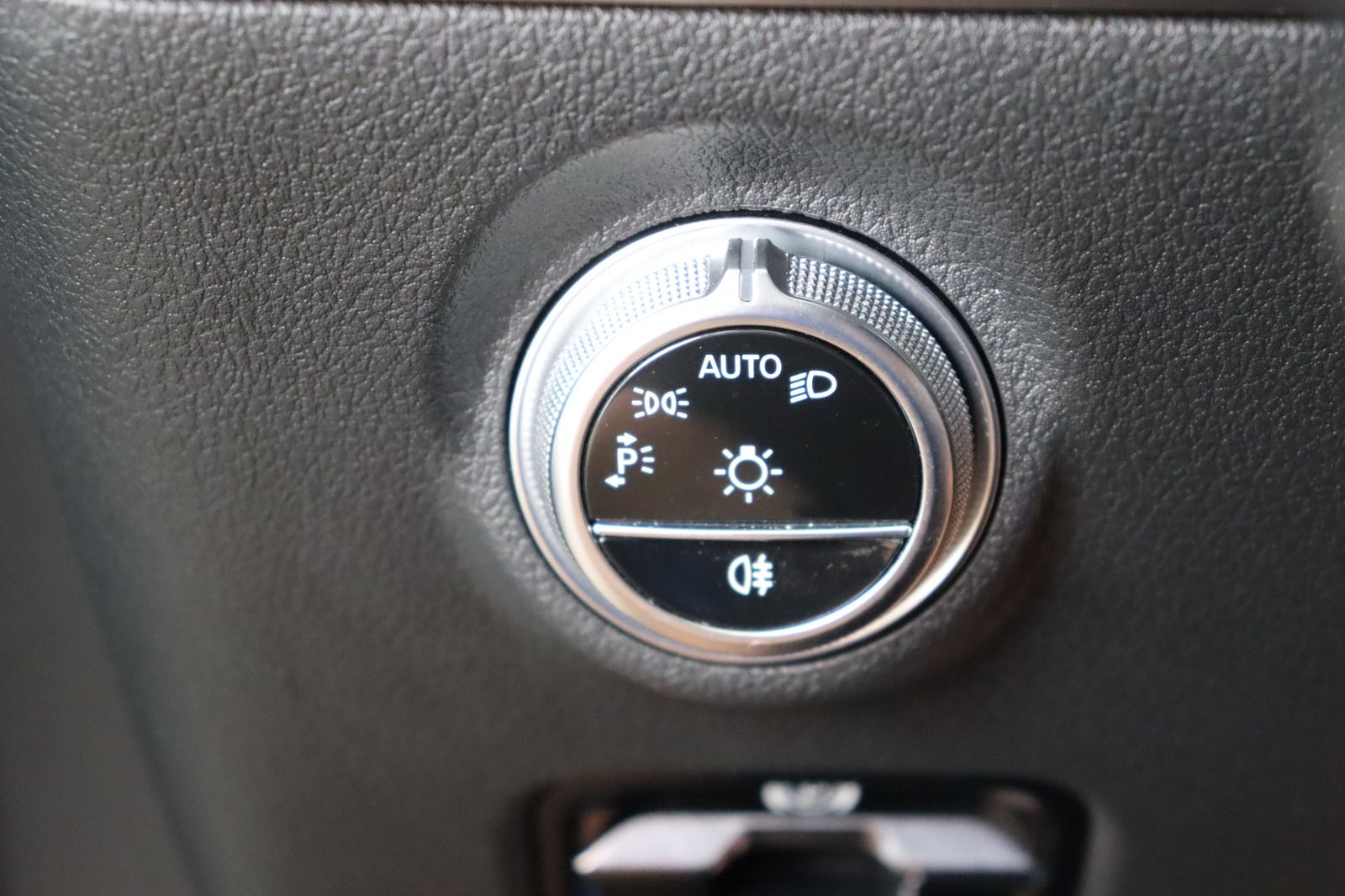 Fahrzeugabbildung Mercedes-Benz C 220 T d 4Matic * LED * Memory * DAB