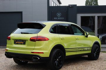Porsche Cayenne - 5