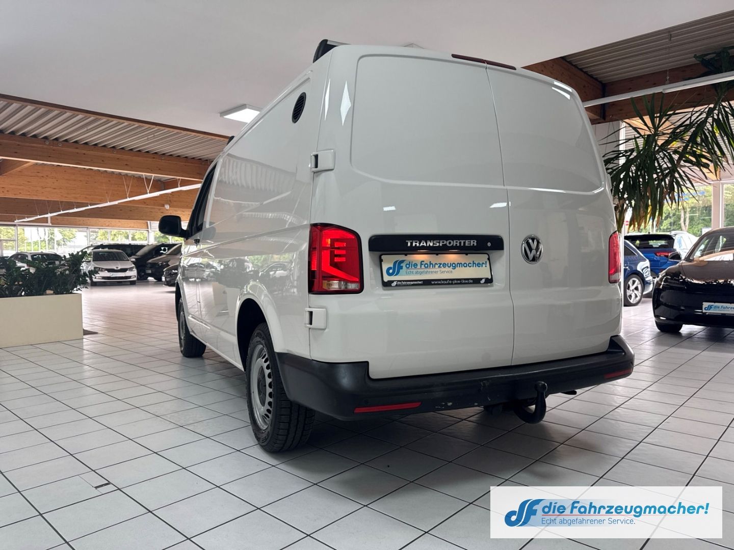 Fahrzeugabbildung Volkswagen Transporter T6.1 Kasten FWD 2.0 TDI DAB Notbrems