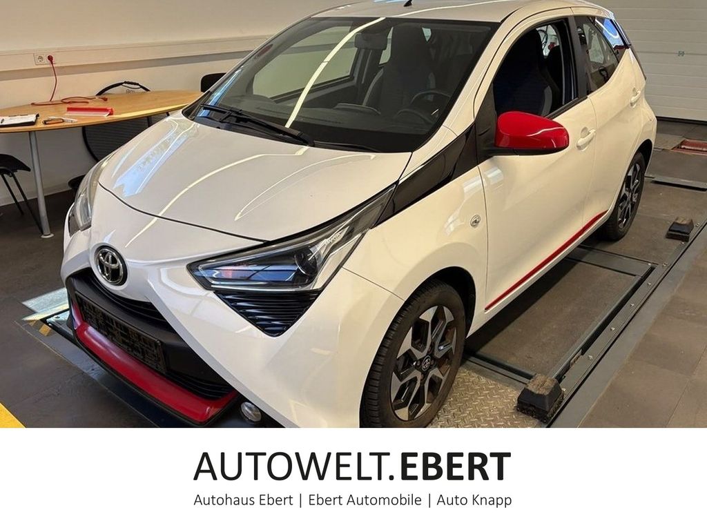 Image of Toyota Aygo (X)