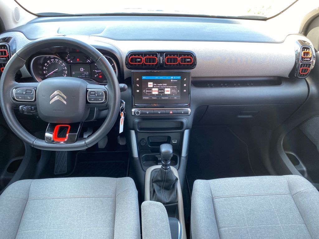 Fahrzeugabbildung Citroën C3 Aircross PureTech 110 S&S OPF SHINE *Heiz-Pak