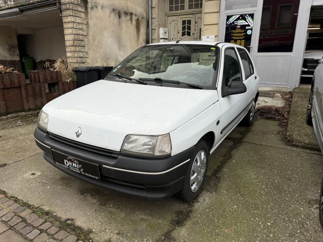 Renault Clio 1.1 Essence Night&DAY !1ière main!