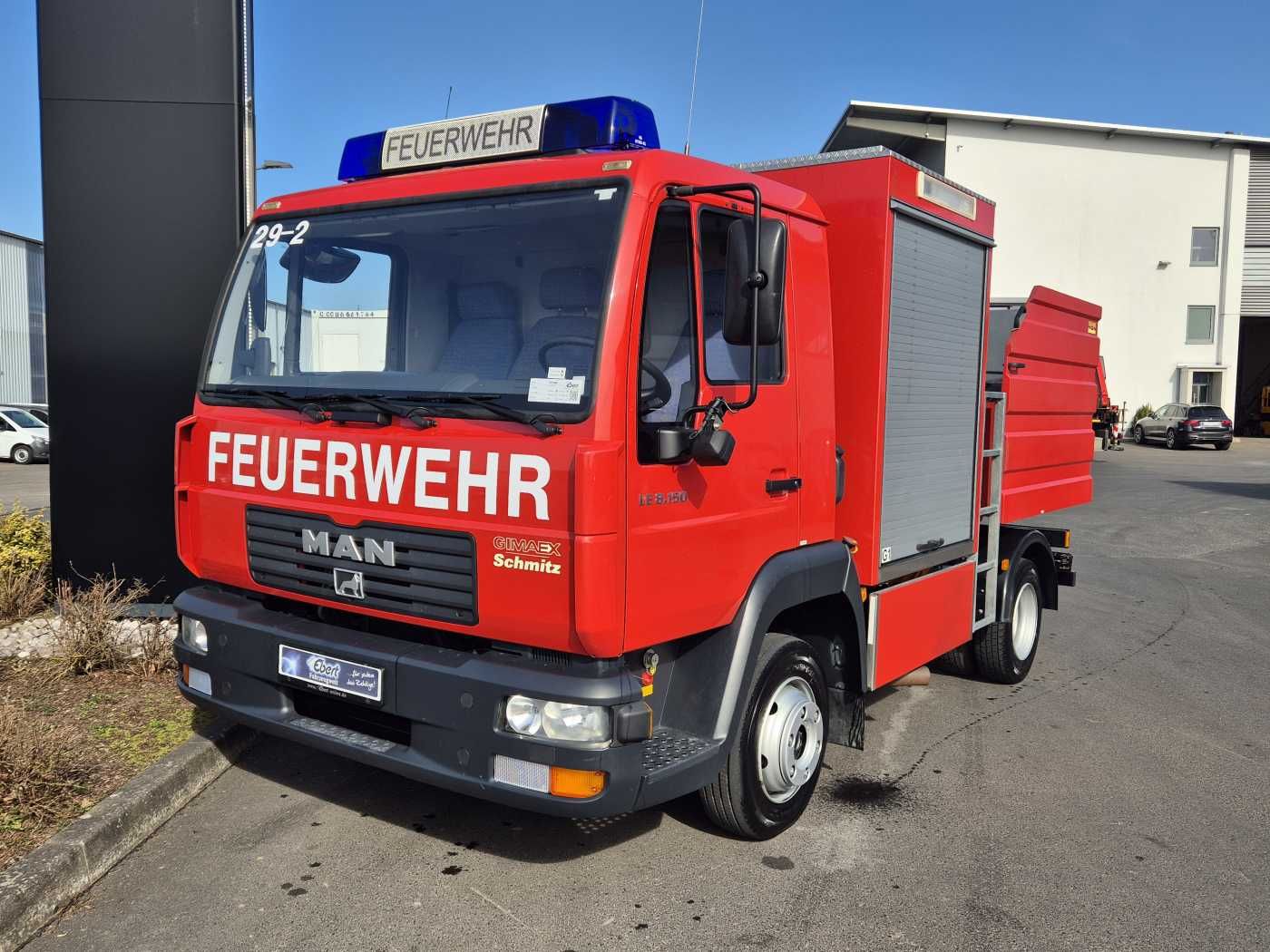 Fahrzeugabbildung MAN LE 8.150 Schaumlöschfahrzeug Schmitz SLF25/25