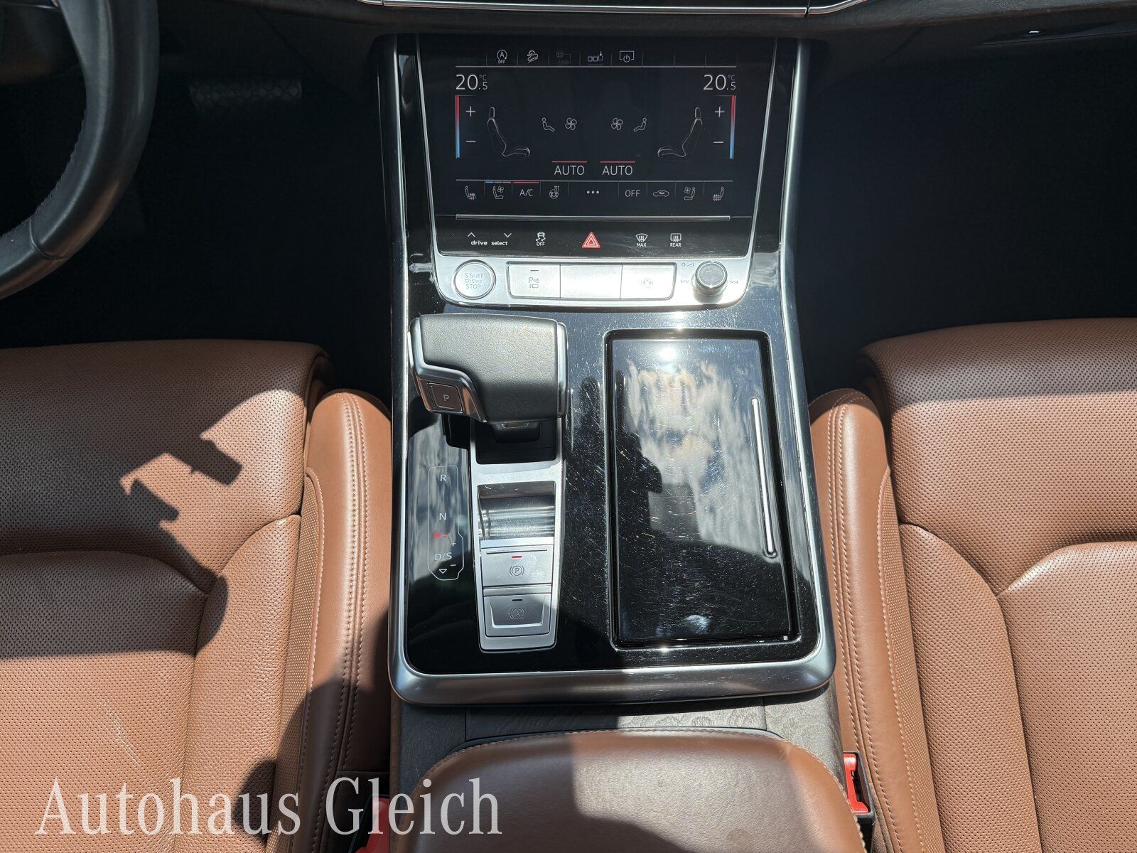 Fahrzeugabbildung Audi Q7 50 3.0 TDI quattro basis (EURO 6d)