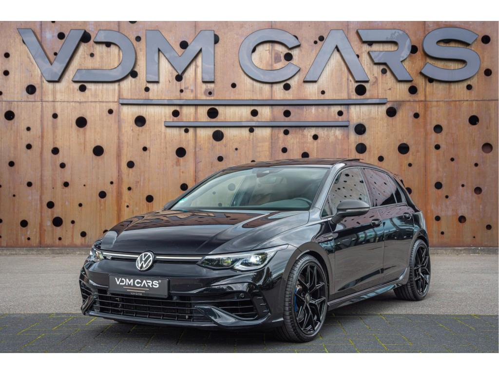 Volkswagen Golf VIII R 4Motion *AKRAPOVIC*STAGE 2*PANO*PERF
