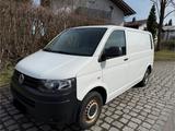 Volkswagen T5 Transporter Kasten-Klima TÜV NEU