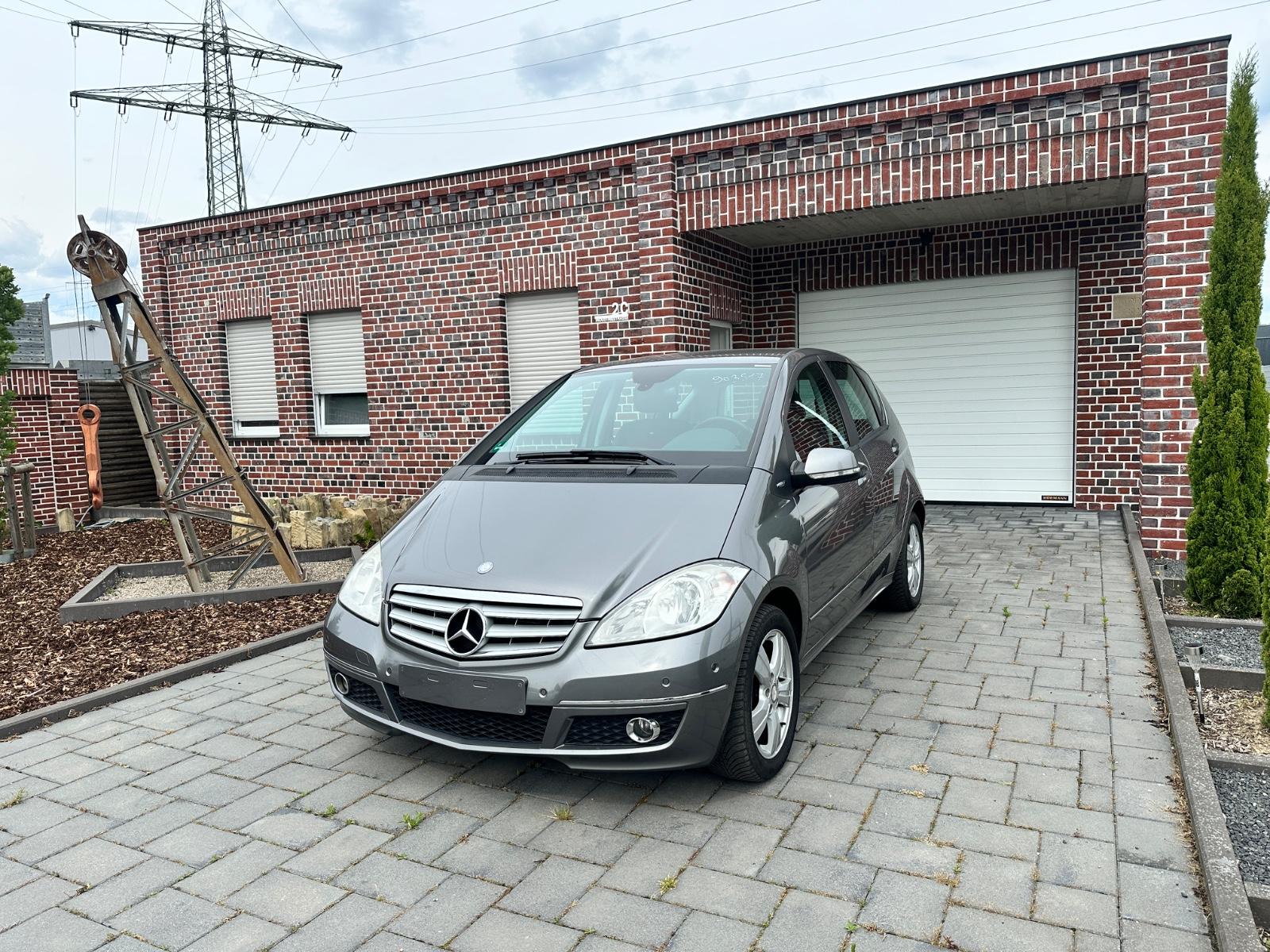 Mercedes-Benz A 180 1.Hd*Designo*7g-Tronic Service Neu*TÜV 27