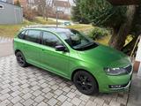 Skoda Rapid / Spaceback / Gebrauchtwagengarantie mögl. - Skoda Rapid: Grün