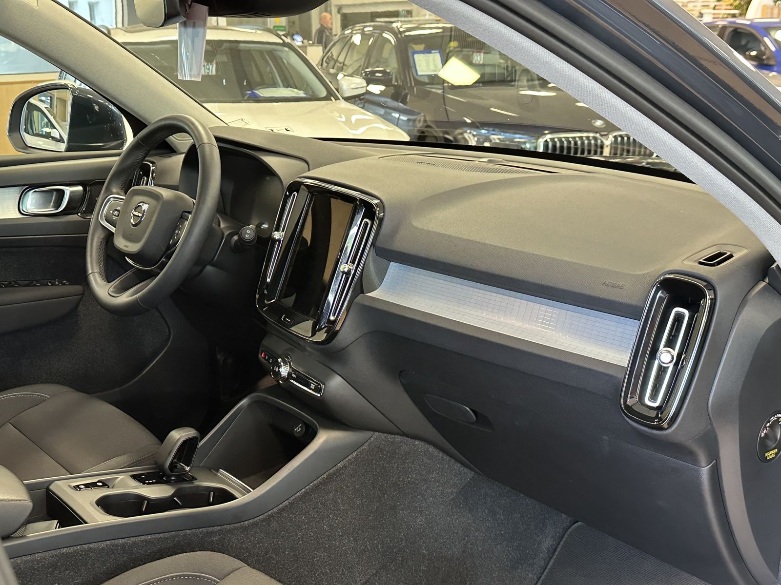 Volvo XC40 Inscription Plug-In ACC AHK Harman K CAM foto 12