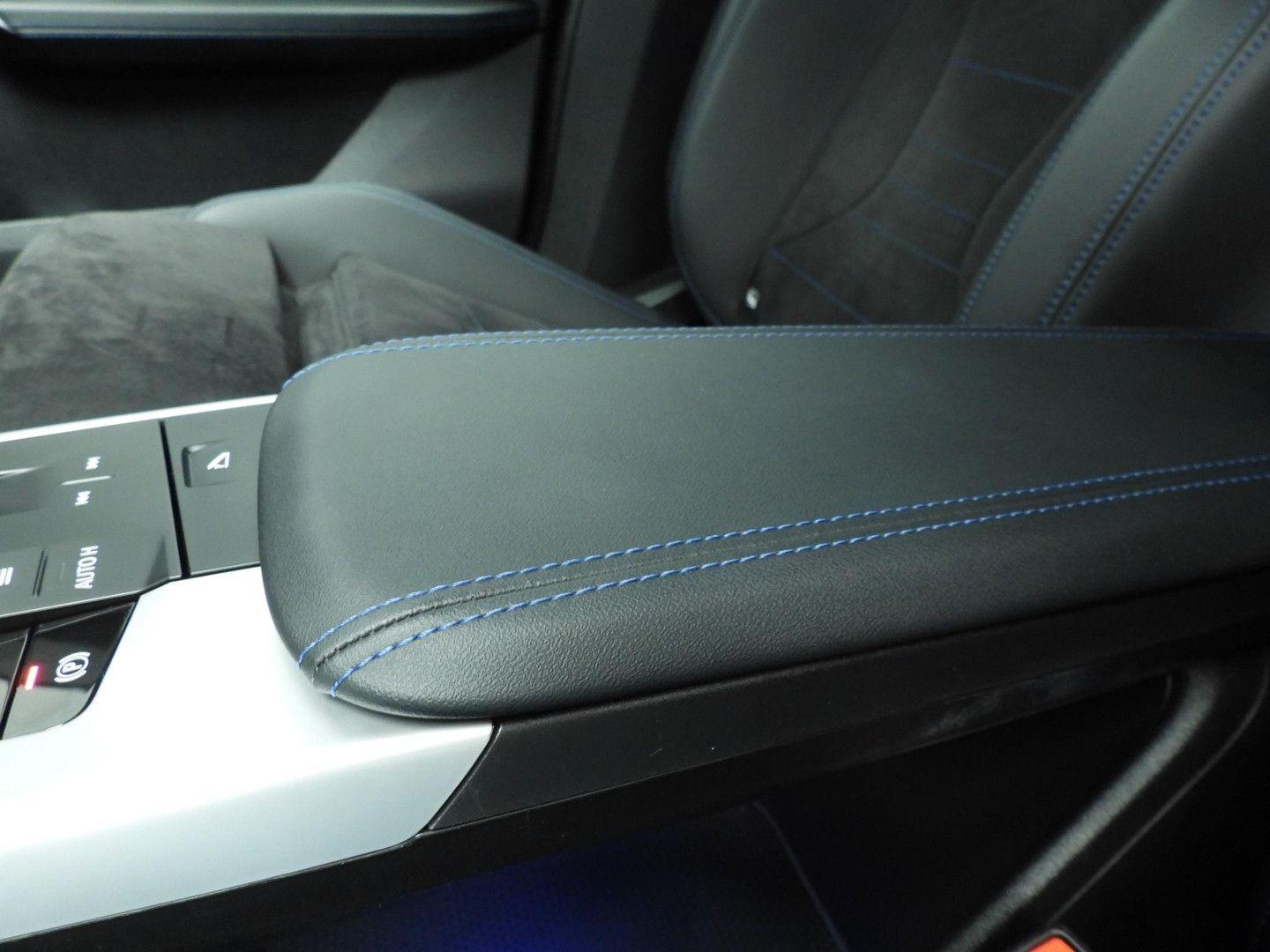 BMW X1 sDrive20i M-Sportpakket LED navi AHK, миниатюра 25