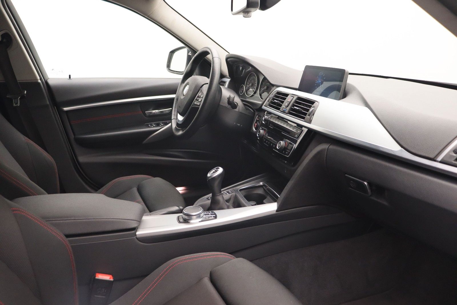 Fahrzeugabbildung BMW 320d Sport-Line