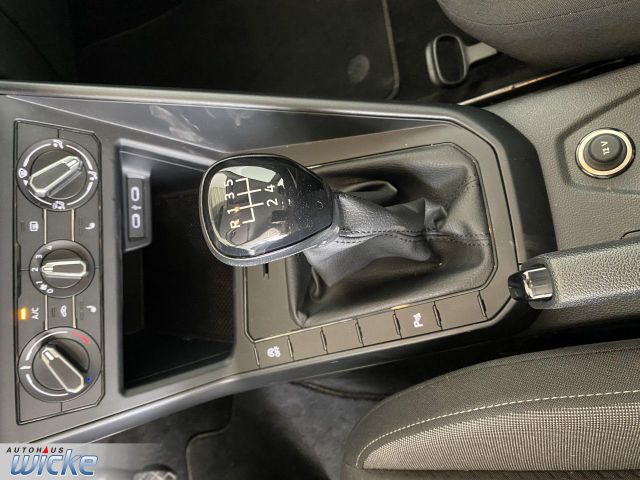 Taigo 1.0 TSI Basis CONNECT KLIMA PDC LED