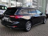 Ford Focus Turnier Titanium X - Ford Focus: Titanium Turnier