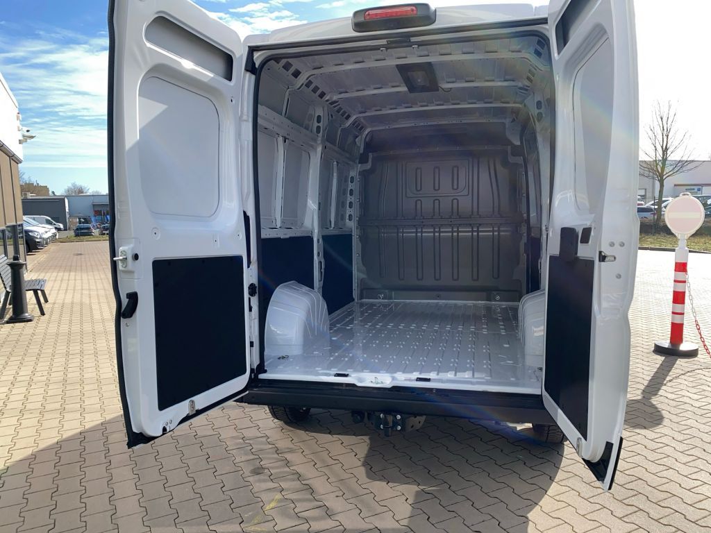 Fahrzeugabbildung Citroën Jumper 2.2 BlueHDi 140 L2H2 *AZV*Navi*Rückfahrk*