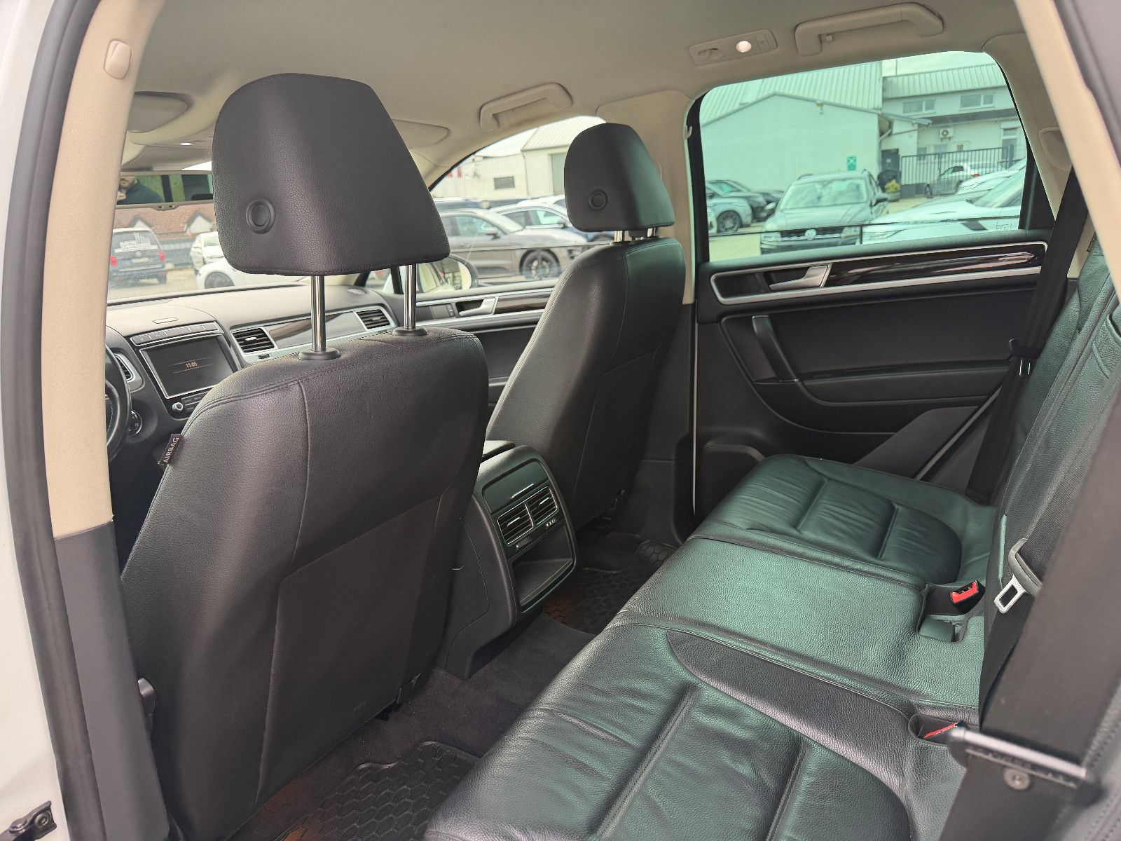 Fahrzeugabbildung Volkswagen Touareg V6 TDI BMT/Terrain Tech 4Mot/NAVI/LEDER