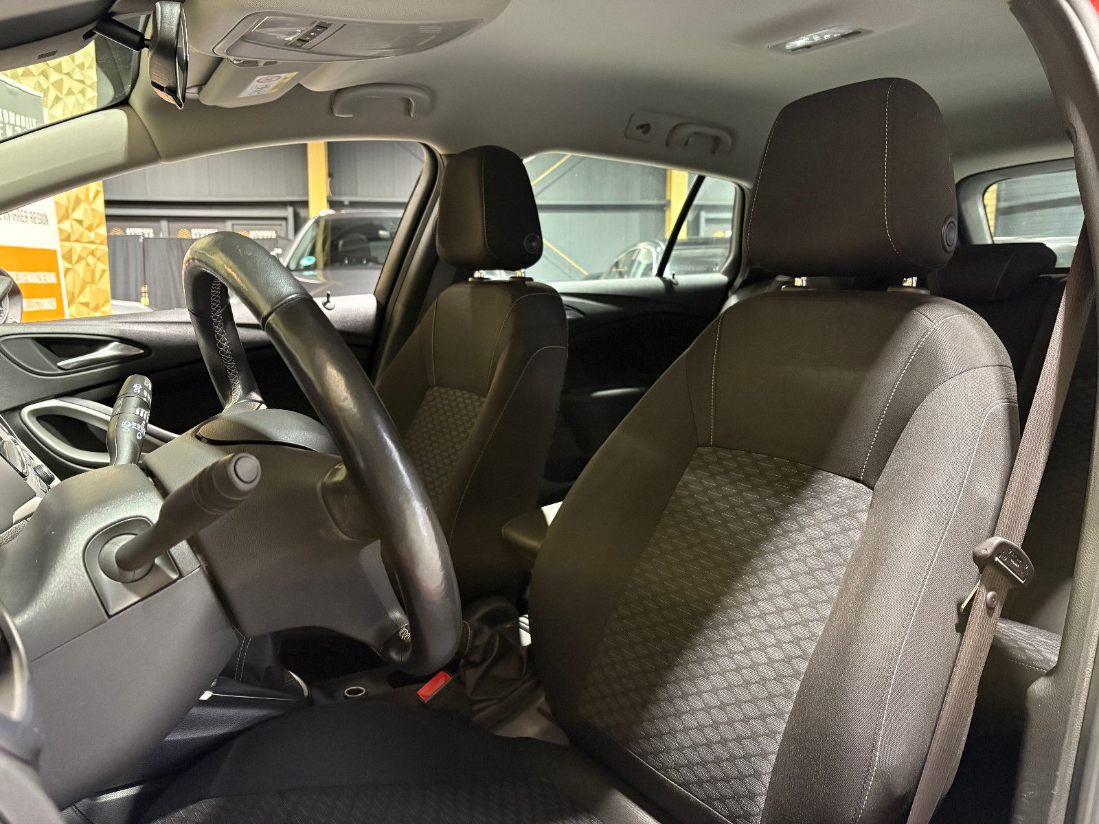 Fahrzeugabbildung Opel Astra K Sports Tourer Edition/APPLE-CAR/SHZ/KLIM