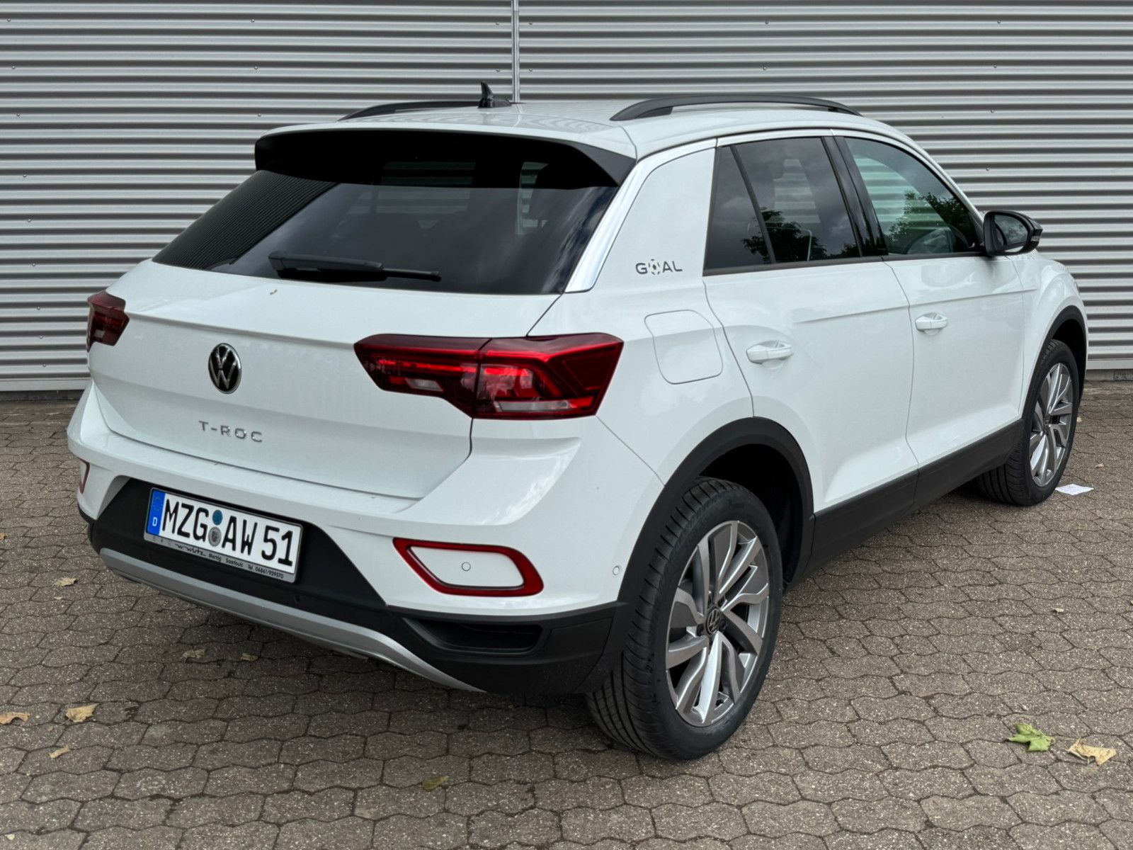Fahrzeugabbildung Volkswagen T-Roc Goal 1.0 TSI Navi ACC LED