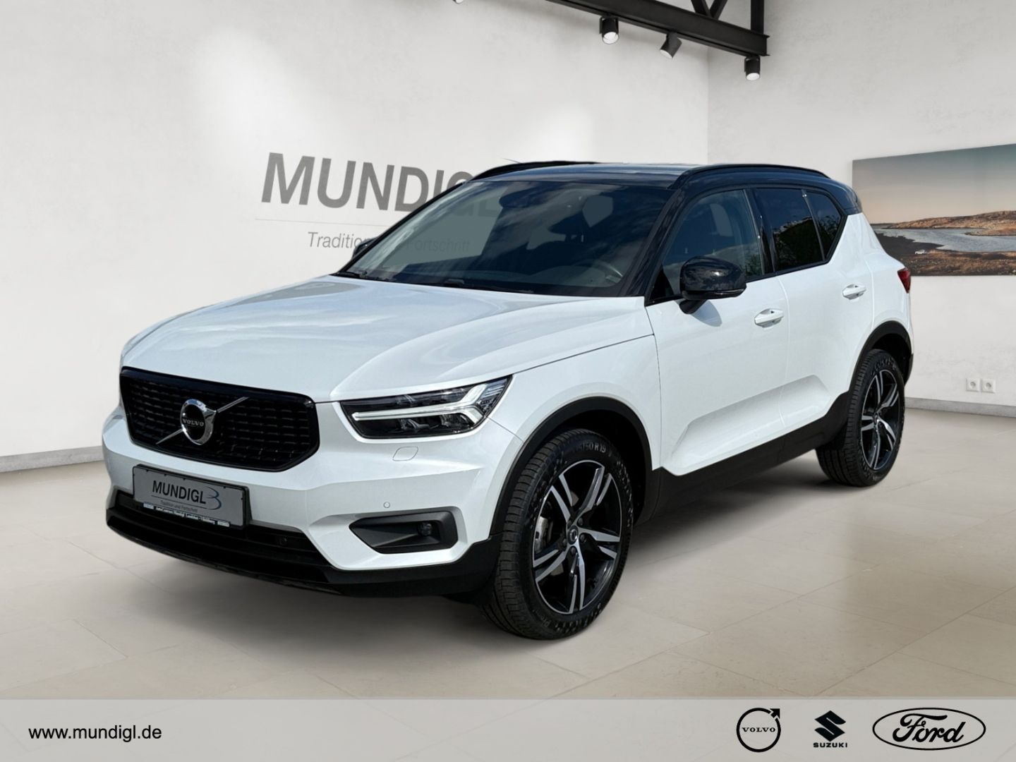 Volvo XC40 R Design 2WD AHK-klappbar Navi Leder Digita