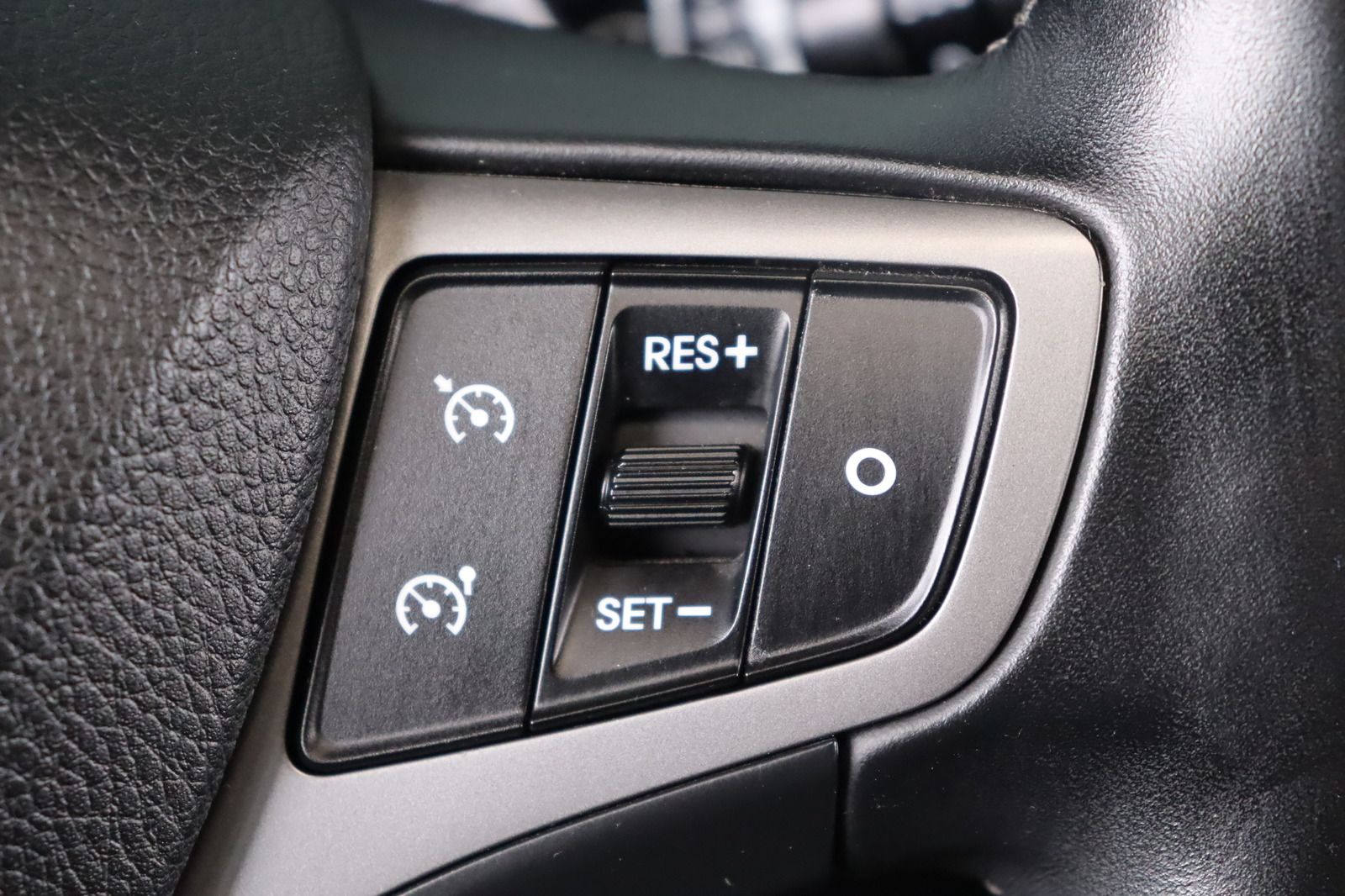 Fahrzeugabbildung Hyundai i40 FL 1.6 CRDi Space Plus * Sitzhzg./-lüftung