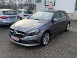 Mercedes-Benz A200 CDI Automatik Panorama LED AHK Navi Kamera - Mercedes-Benz A 200: Cdi