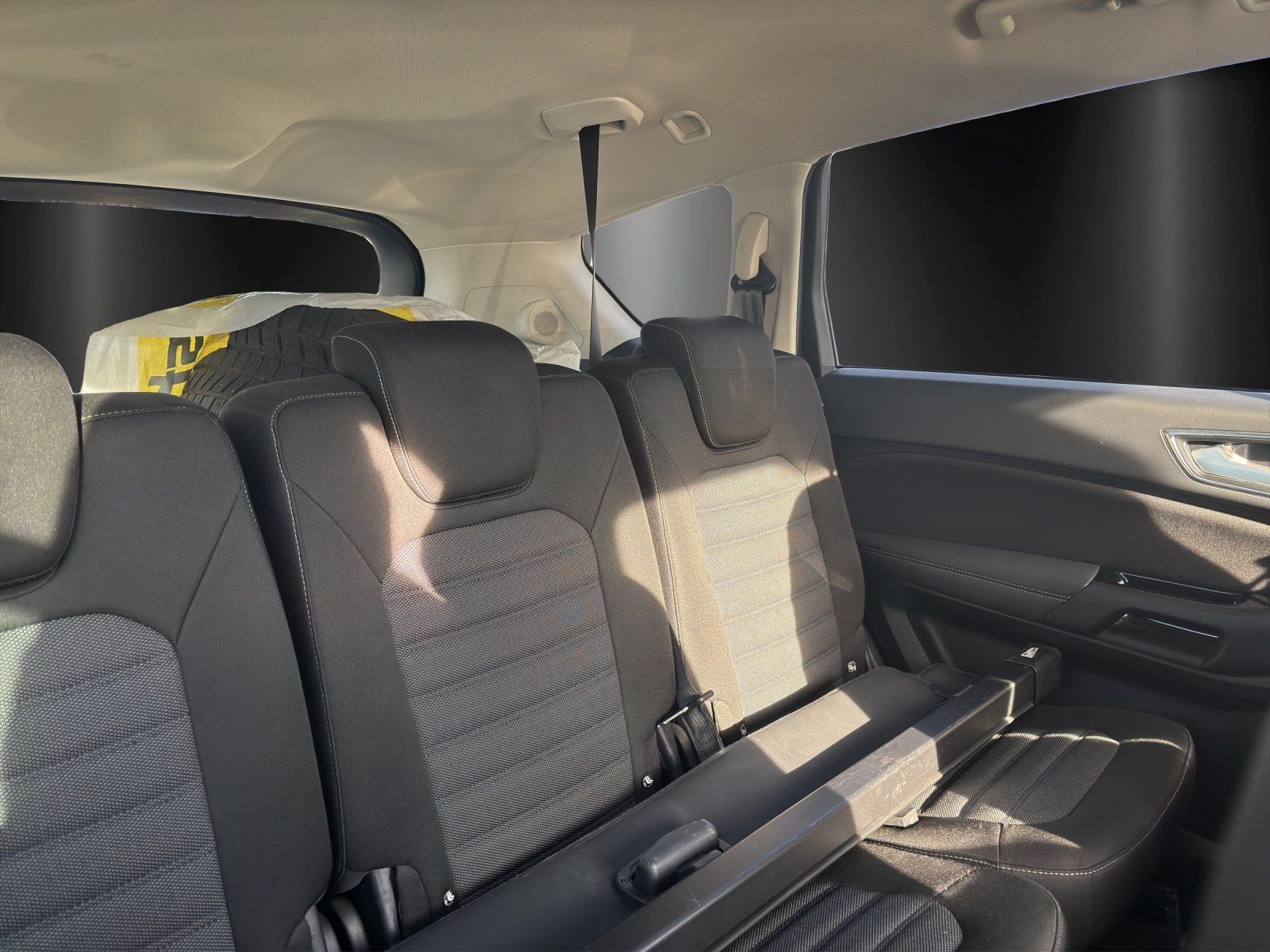 Fahrzeugabbildung Ford S-Max 2.0 EcoBlue Titanium Aut. RFK AHK 1. Hd.