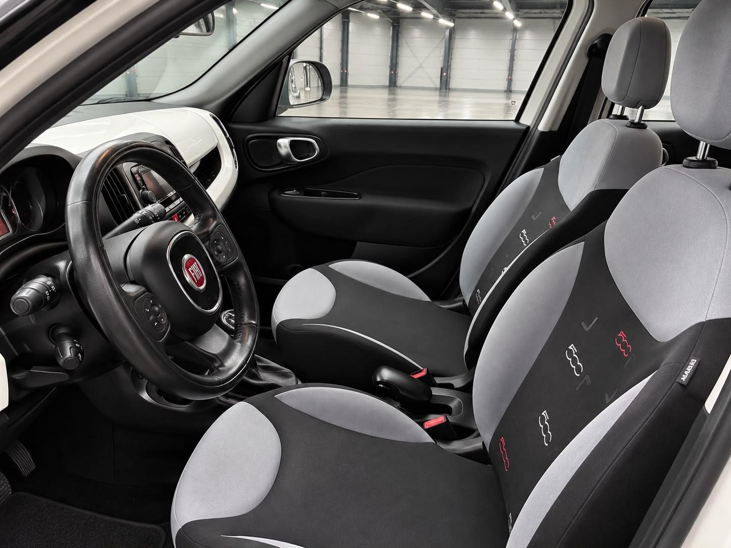 Fiat 500L 2013 — photo 12