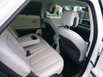 Fahrzeugabbildung Hyundai IONIQ 5 Ioniq 5 4WD 77,4 .UNIQ Assist& RelaxP.