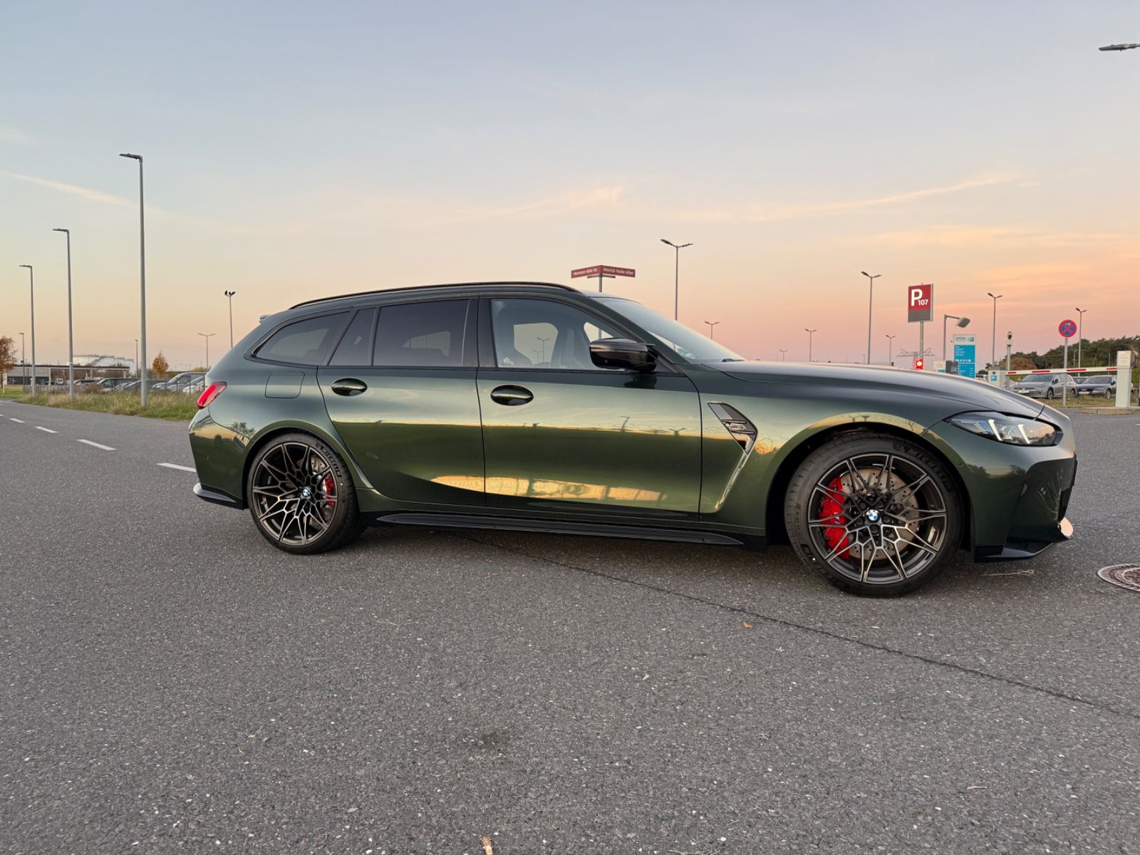 BMW M3 Comp. Touring/VOLL!/Carbon/Schalen/ Malachit2