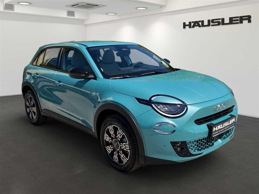 Fiat 600 MHybrid Icon PDC LED Kamera Sitzheizung CarP