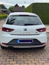 Seat Leon 1.8 TSI 132kW Start&Stop FR DSG FR - Seat Leon mit Benzin-Antrieb: Limousine, 1.8