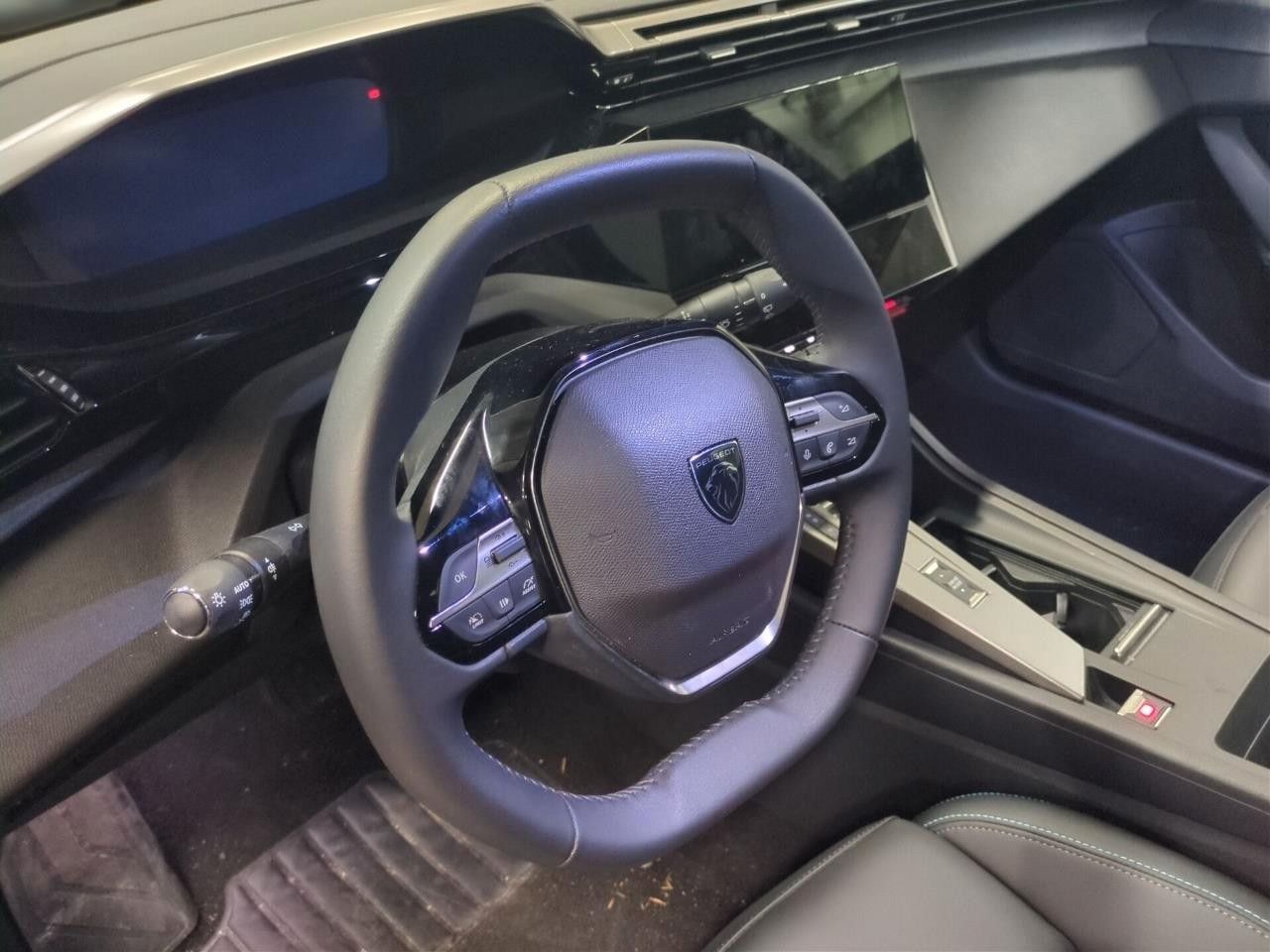 Fahrzeugabbildung Peugeot 308 SW 1.5 HDI ALLURE NAVI/LED/KAMERA/SPORT/DAB+