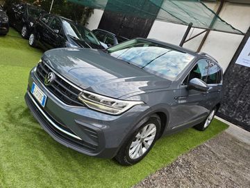 Volkswagen Tiguan - 3