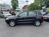 Volkswagen Tiguan Track & Field 4Motion Euro5 Leder Allrad - VW Tiguan Gebrauchtwagen in Bielefeld
