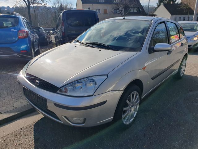 Ford Focus 1.6 Ghia Autom. Tüv Neu