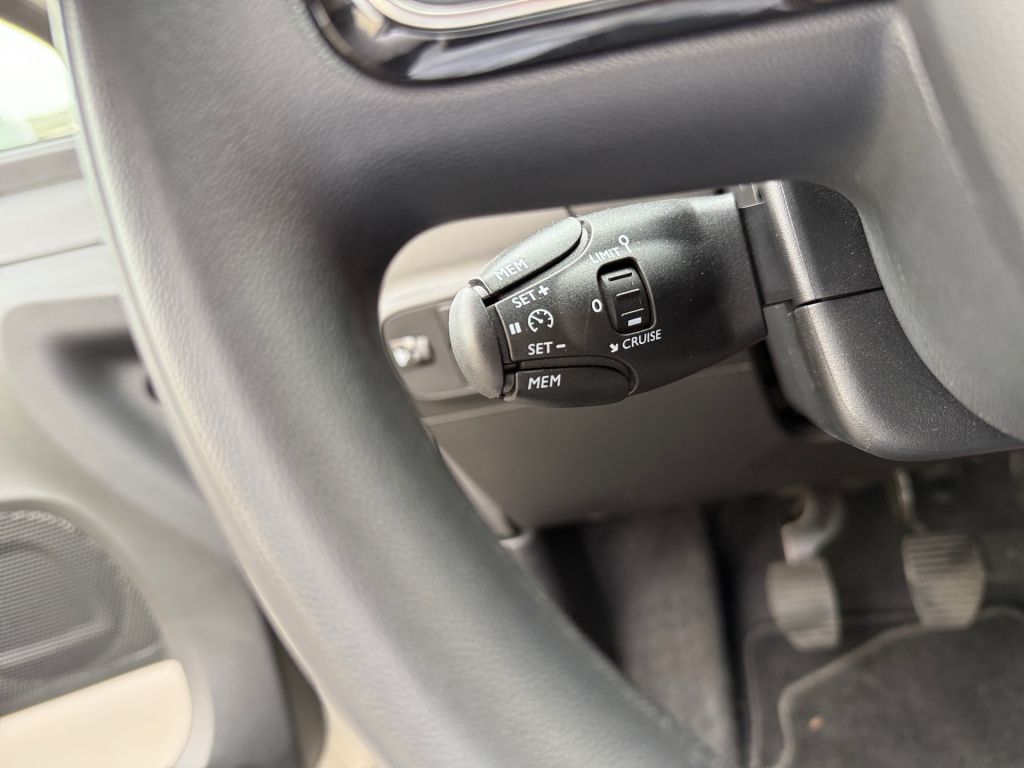 Fahrzeugabbildung Citroën C3 Pure Tech 83 S&S YOU