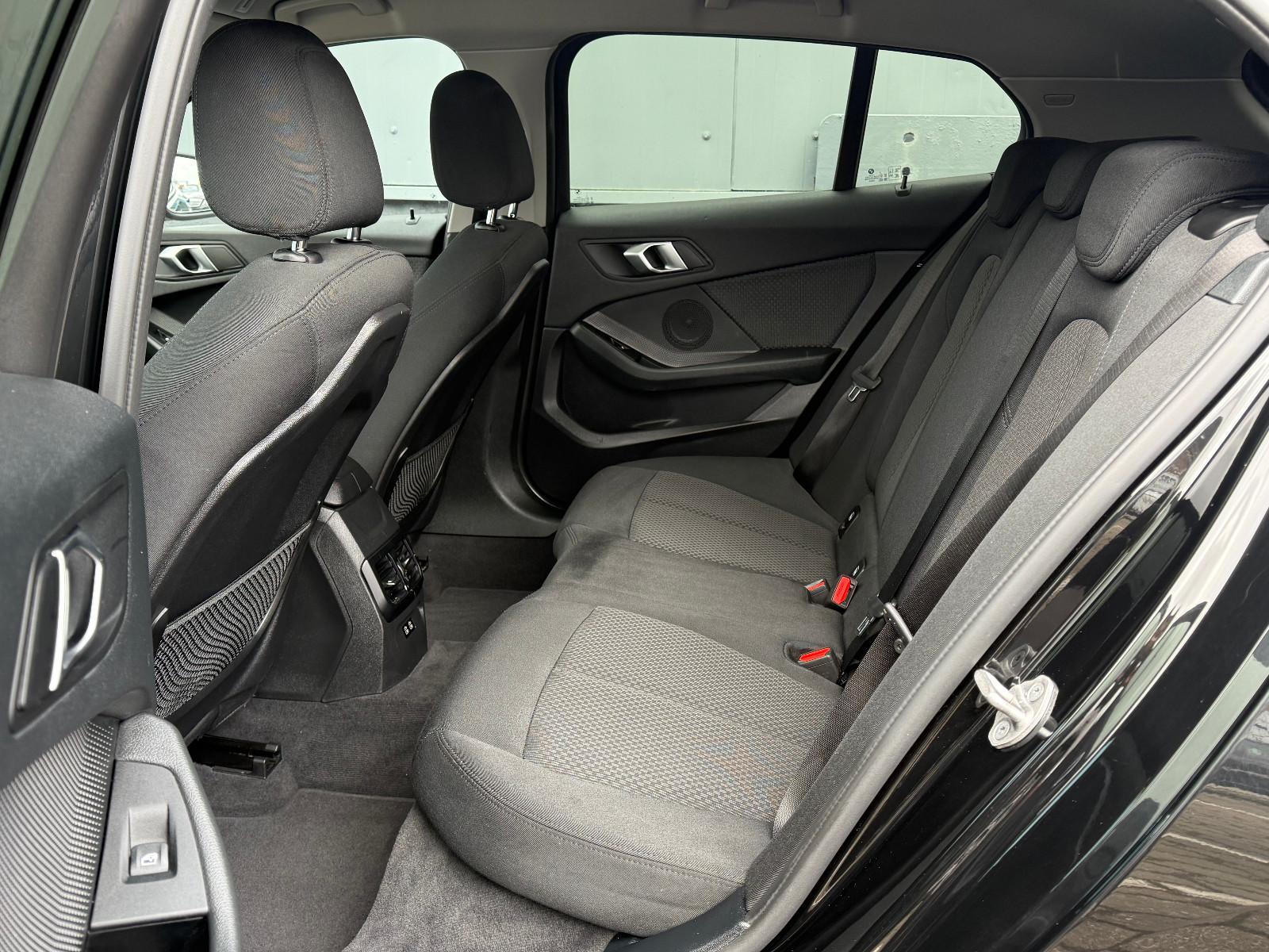 BMW 118 i Sport Line, миниатюра 13