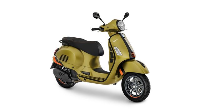 Vespa GTS 125 SuperSport grün E5+ NEU - im Zulauf