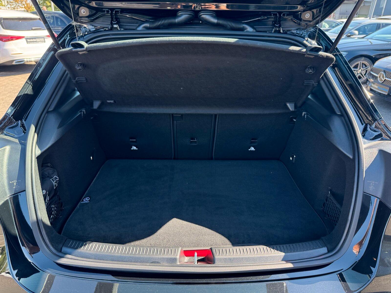 Mercedes-Benz A 250 e PROGRESSIVE +NAVI+LED+KAMERA+ASSIST+SHZ+