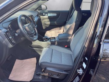 Volvo XC40 Plus Dark B4 Mild-Hybrid