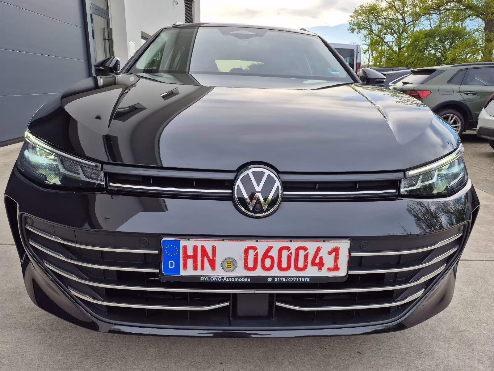 Volkswagen Passat Variant 1.5 eTSI 150 PS+NAVI+KAM+AHK+LED+