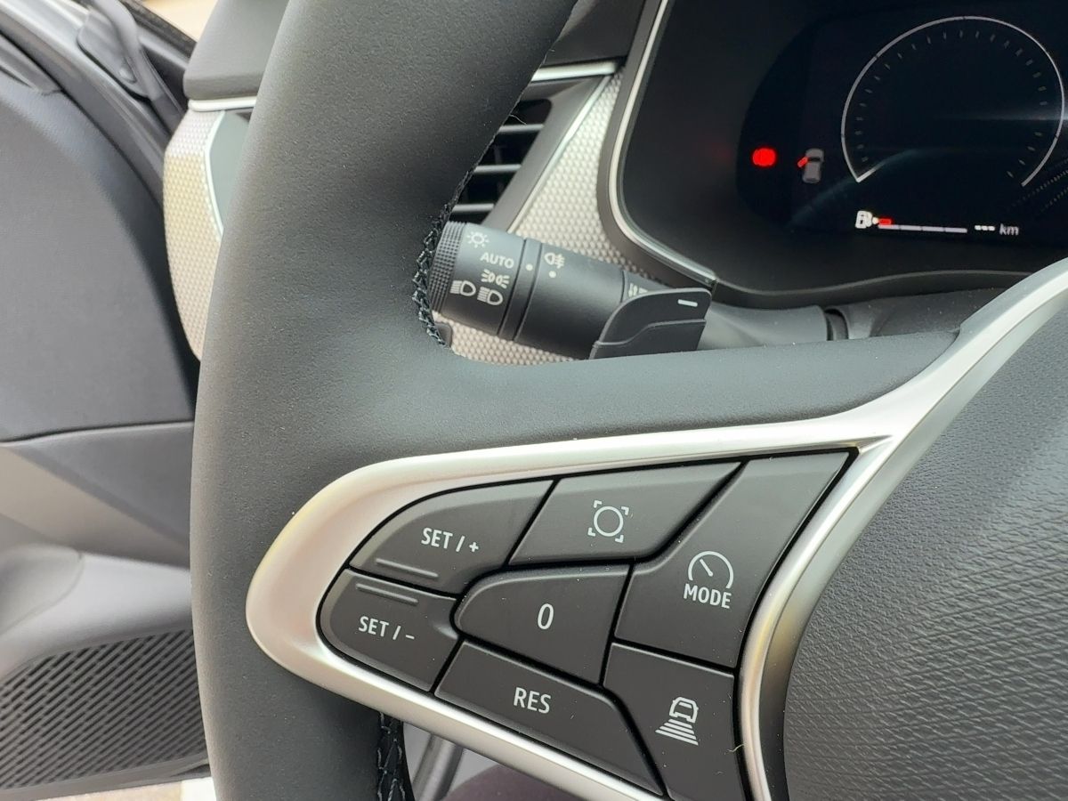 Fahrzeugabbildung Renault Arkana TECHNO Mild Hybrid 140 EDC GJR SHZ Kamera