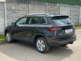 Skoda 1.5TSi DSG TOP & Selection ACC NAVI eHK LM17"AHK - Skoda Karoq mit Benzin-Antrieb: Sitzheizung
