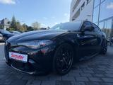 Alfa Romeo Giulia Quadrifoglio/Harmann Kardon Sound/R-Kam - Alfa Romeo Giulia in München