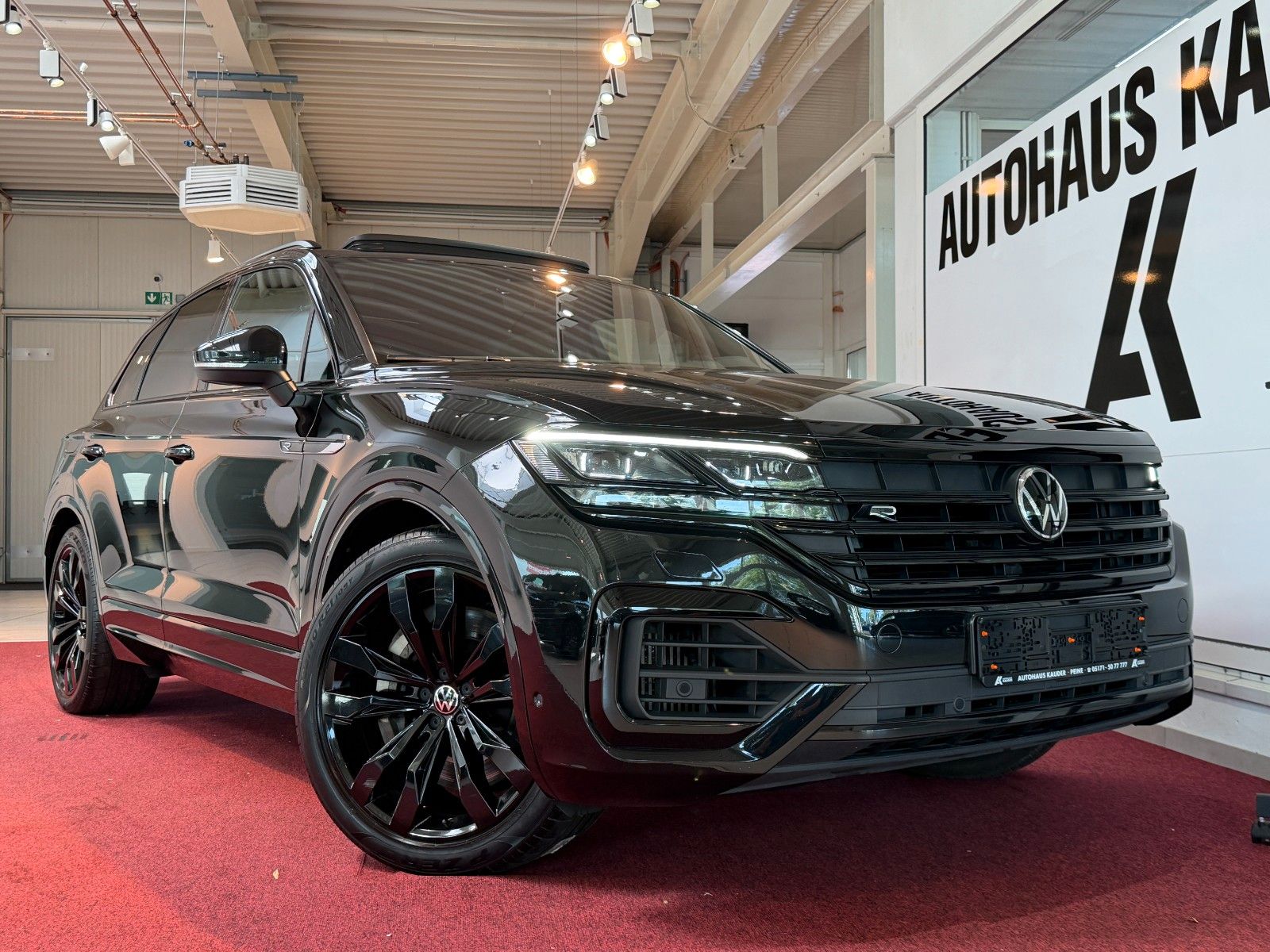 VW Touareg 3.0 V6 e-Hybrid 4Motion R *LED*Navi*