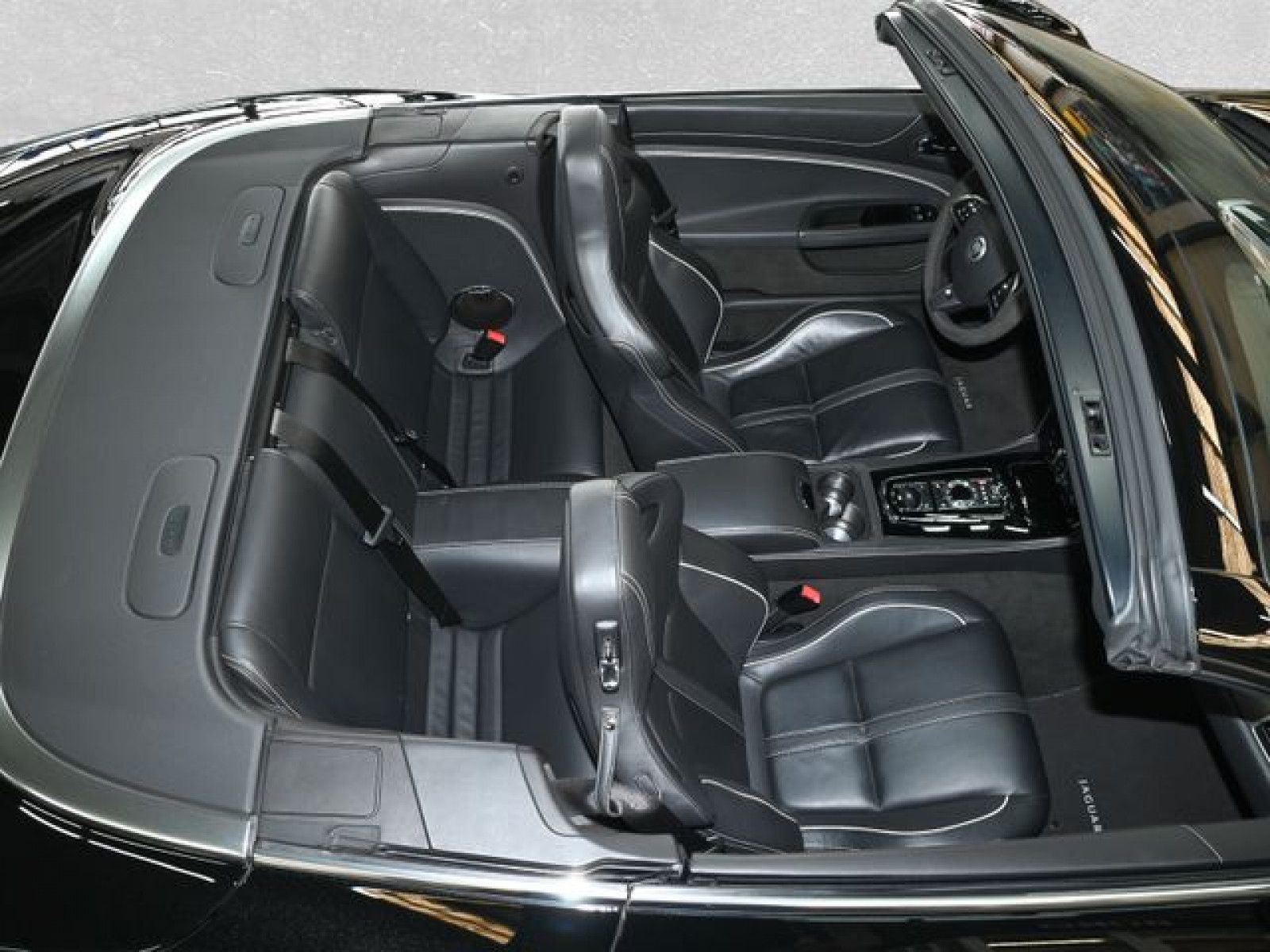 Fahrzeugabbildung Jaguar XKR - S Cabrio - Bi-Xenon | Kamera | neuwertig!