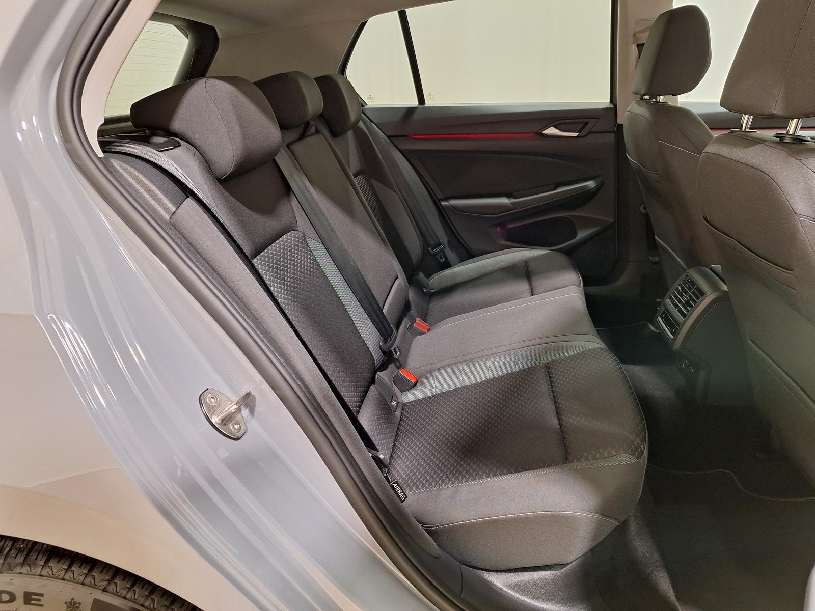 Volkswagen Golf 1.5 TSI Active Standhzg. IQ.Drive LED+Sch., миниатюра 12