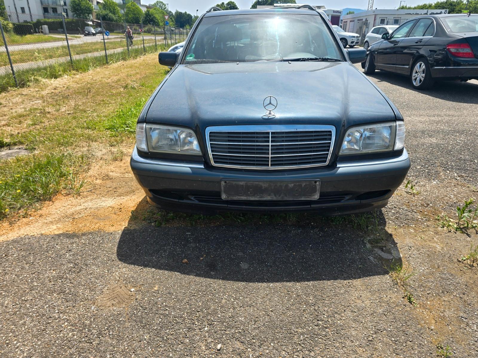 Mercedes-Benz C 200 T ELEGANCE