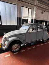 Citroën 2CV mit H-Kennzeichen - Citroën 2 CV in Stuttgart