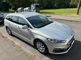 Ford Mondeo 2,0 Hybrid Titanium Autom. AHK NAV - Ford Mondeo in Köln