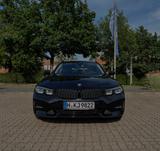 BMW 330i Touring Advantage Automatic Advantage - BMW 330 mit Benzin-Antrieb: Kombi